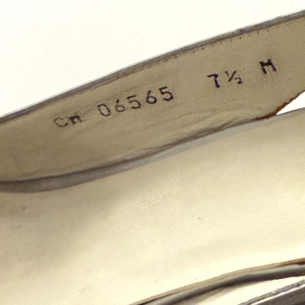 Elegant Silver Stuart Weitzman Wedge Peep-Toe Genuine Leather Shoes 7.5 $269 - Picture 9 of 12